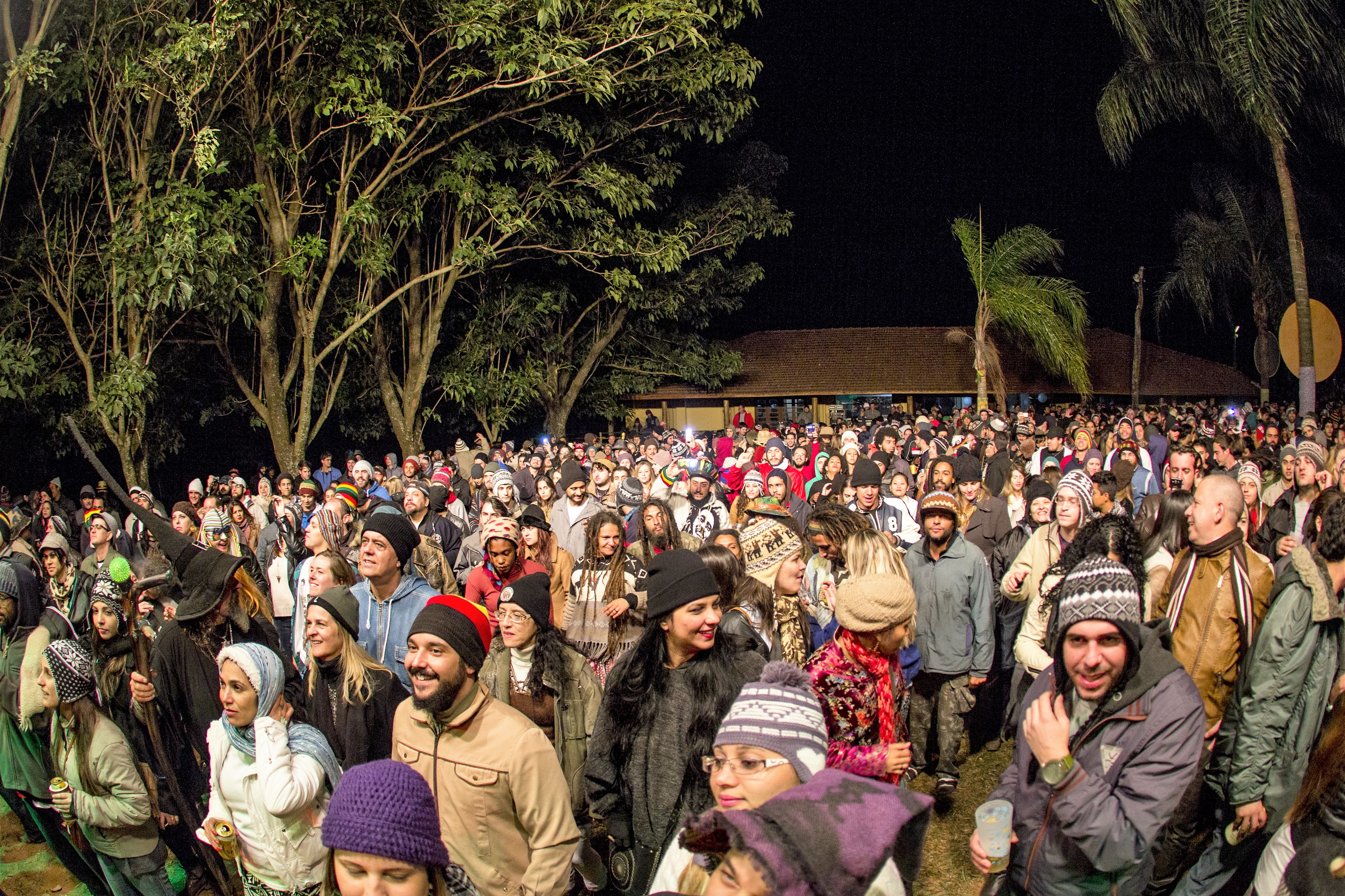 Evento reúne grande número de pessoas para curtir atrações musicais e culturais (Foto: Reprodução)